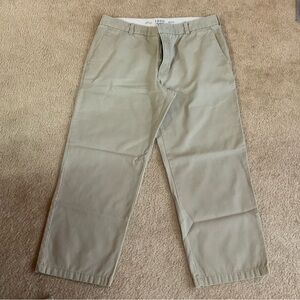Izod Salwater Men's Khaki Chinos